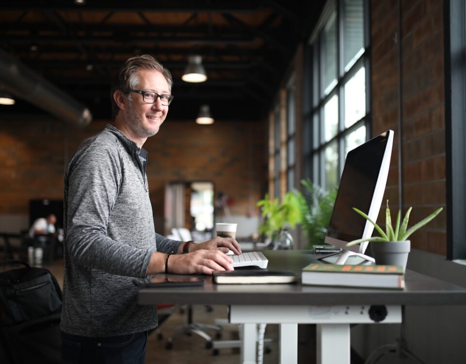 Ergonomia e Bem-Estar no Local de Trabalho Ergonomia no Local de Trabalho