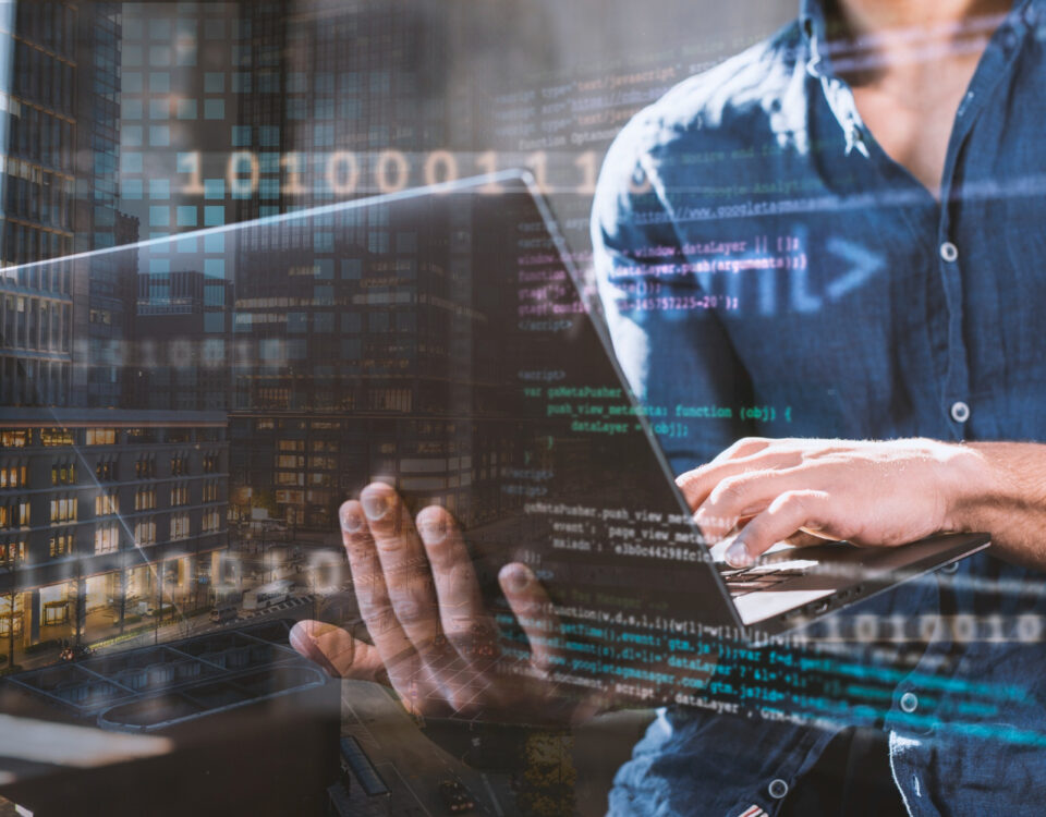 Como a virtualização de servidores está ajudando empresas a inovar Como a virtualização de servidores está ajudando empresas a inovar