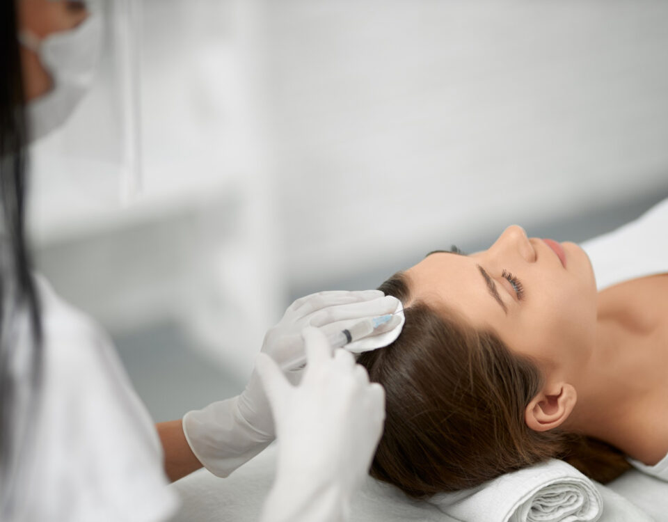 Mesoterapia capilar vale a pena? O que dizem os especialistas Mesoterapia capilar vale a pena? O que dizem os especialistas