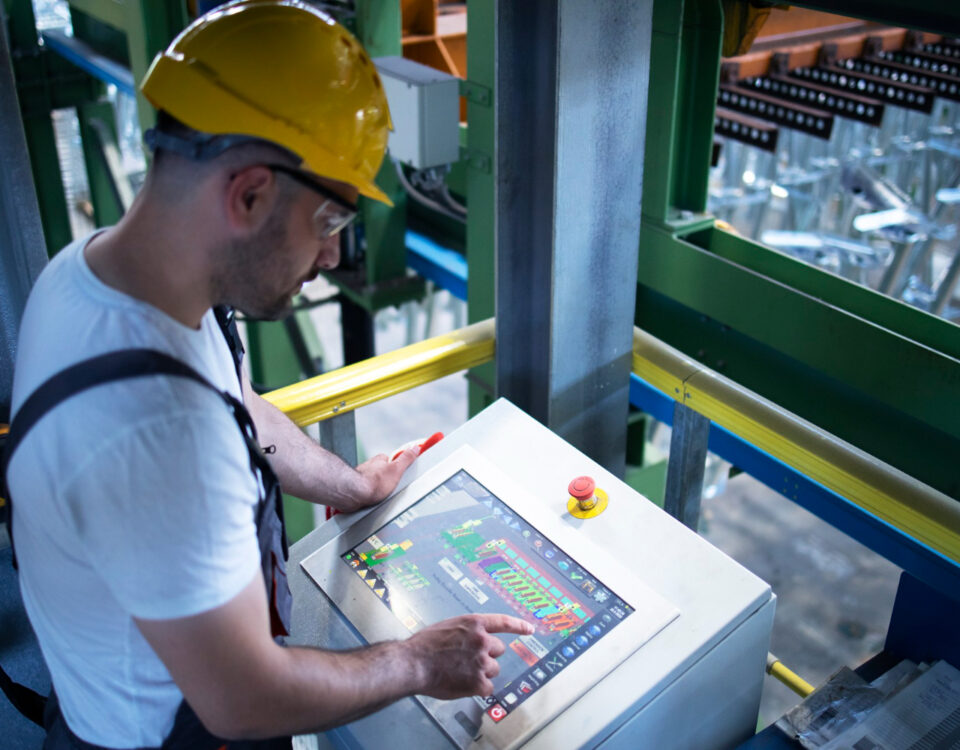 O impacto da automação industrial na qualidade de vida dos trabalhadores O impacto da automação industrial na qualidade de vida dos trabalhadores