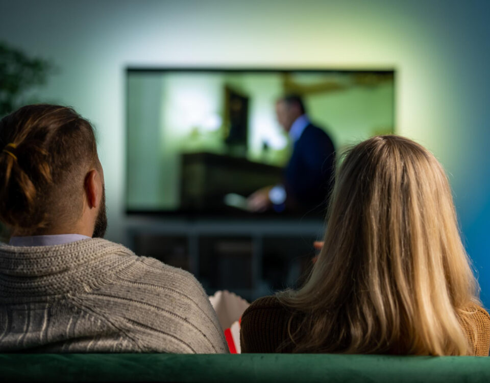 Maratonar séries: Como equilibrar lazer e bem-estar Maratonar séries: Como equilibrar lazer e bem-estar