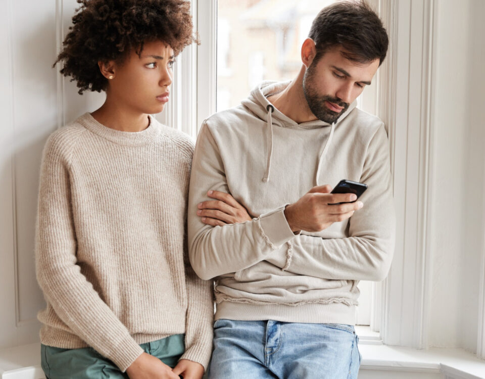Como a rotina digital influencia a percepção de intimidade Como a rotina digital influencia a percepção de intimidade