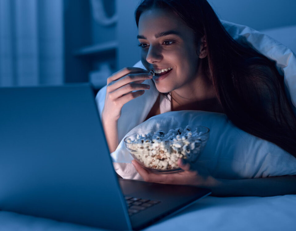 Maratonar séries no IPTV pode afetar seu sono? Maratonar séries no IPTV pode afetar seu sono?