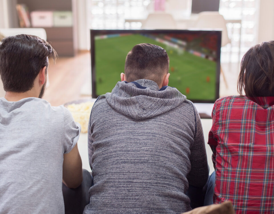 Onde assistir jogos de futebol grátis sem gastar com streaming? Onde assistir jogos de futebol grátis sem gastar com streaming?