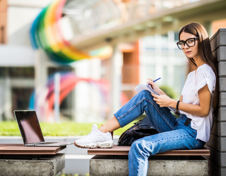 Estresse acadêmico e a espera pela emissão digital do diploma