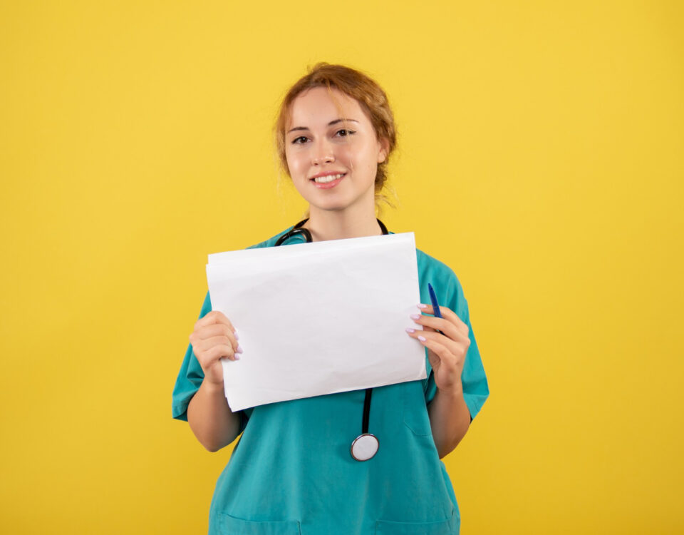 Enfermagem: formação, regulamentação e especialização Enfermagem: formação, regulamentação e especialização