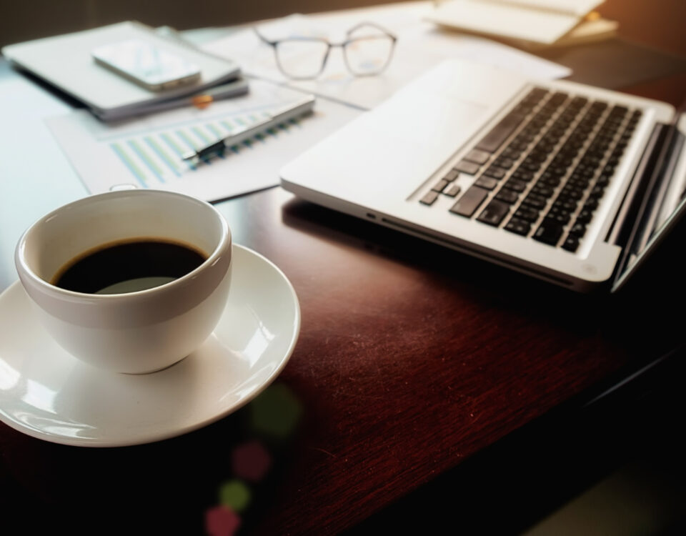 Café no trabalho: locação melhora saúde ou só conveniência? Café no trabalho: locação melhora saúde ou só conveniência?