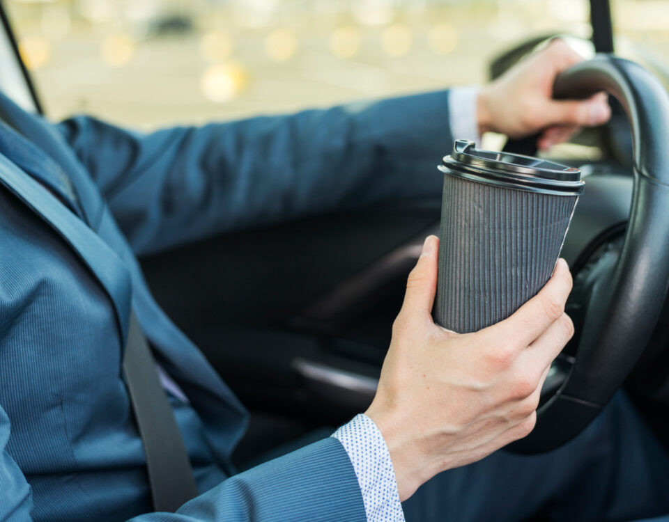 Sono, café e volante: o que ajuda de verdade no treino Sono, café e volante: o que ajuda de verdade no treino