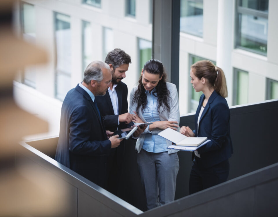 Networking sem esgotar: rotina sustentável para advogados