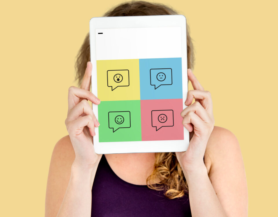 Pressão pela imagem perfeita afeta saúde mental online