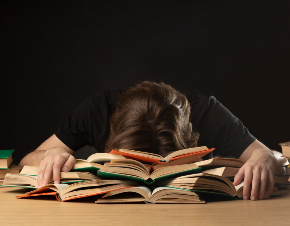 A pressão invisível na vida de quem estuda para concursos